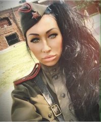 Проститутка(страшная) с погонами-оригинально.