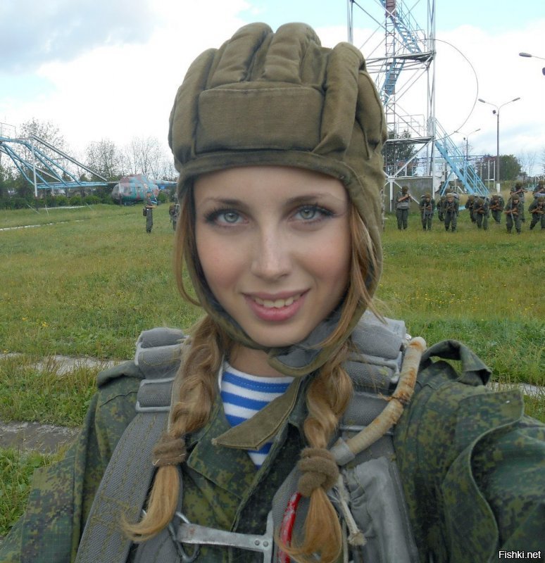 Целинская например пошла , да по контракту ДОБРОВОЛЬНО в десантном полку отслужила 2012-2014. Больше чем нынешние егэшники служат.
Может тоже еврейка ??