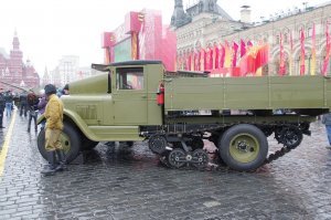 ЗИС-33, о нем я ничего не знал...