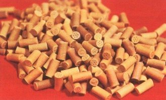 Жил в военном городке, мы там порох добывали на артскладах, макароны, просто порох и порох семидырка (на фото).