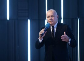 Самый бредовые передачи и их ведущие, из-за которых я не смотрю тв. Их много, но тройка лидеров неизменна: