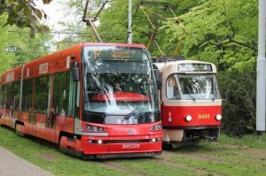 Конечная у Депо . 
Как то раз с женой перепутали направление у порта и старого города уехали нафиг в этот треш , повалившиеся бараки контингент такой же . Даже вожатая сказала сидите в трамвае сейчас развернемся и поедем назад .