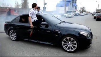 Не удивлюсь, если некоторые эти коренные "ословчане", по факту окажутся детьми российских чиновников и олигархов.