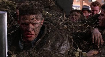 УАЗ потерял на ходу прицеп с навозом