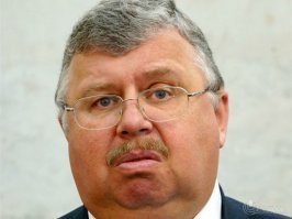 Самый главный таможенник