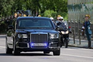 С мигалками по встречке: кортеж под Ростовом попал на видео