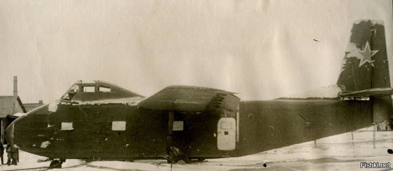 Як-14   советский десантный планёр конструкции А. С. Яковлева, рассчитан на перевозку 35 десантников. Выпускался в Ростове-на-Дону с 1948 году, всего было построено 413 экземпляров