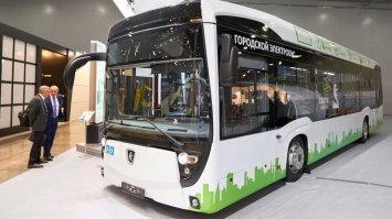 Что, опят КАМАЗ разработал и запустил в производство готовый автобус Мерседес-Бенц? )))