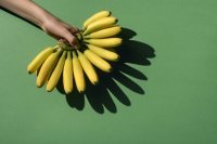 13 продуктов, которые можно испортить, положив в холодильник