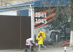 "Ваш заказ доставит учитель литературы": в Delivery Club запустили неоднозначную рекламу