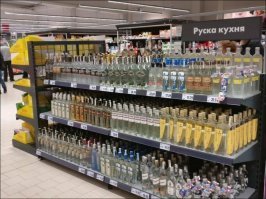 Скорее всего надпись на стеллаже просто означает страну- изготовителя.