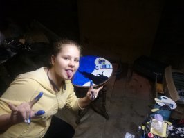 Спасибо! Да и дочу потихоньку привлекаю к "рукопопству". Пока рисует, лепит и лобзиком пилит, скоро буду учить сваркой работать.))))