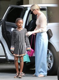 Касательно Шарлиз Стерон это многое объясняет. Теперь более понятно, какого черта она воспитывает сына как девочку. Втирает что это его выбор, а на самом деле сама двинутая на голову изза пережитого стресса. Мужчин подсознательно ненавидит, и через сына хочет отомстить покойному бате. Фрейд был бы в восторге.