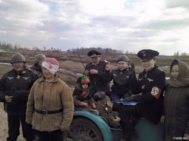 Развеселая реконструкция из разных стран...