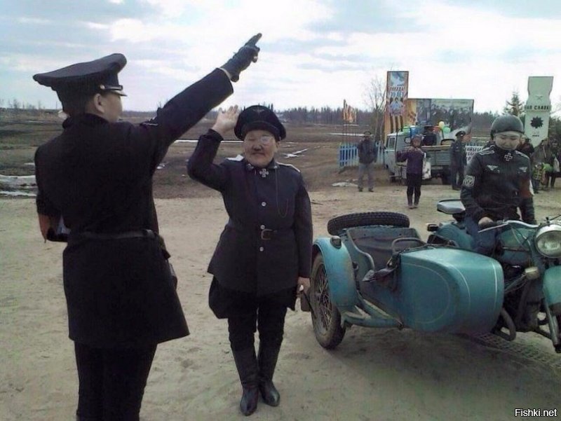 Развеселая реконструкция из разных стран...