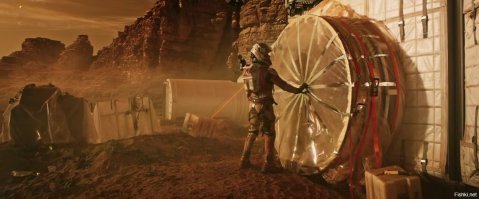 вы всё врёте,я видел как один на Марсе окно скотчем заклеил и нормально около года держало)