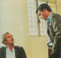 Когда ещё литёхой на корабль пришёл, у нас интендант был, старший мичман Василий Иванович. И кликуха у него была не "Чапай" а "Лаудео" и непохож внешне, странно.