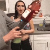 Греть надо не жидкость, а воздух в прослойке между пробкой и жидкостью, олень