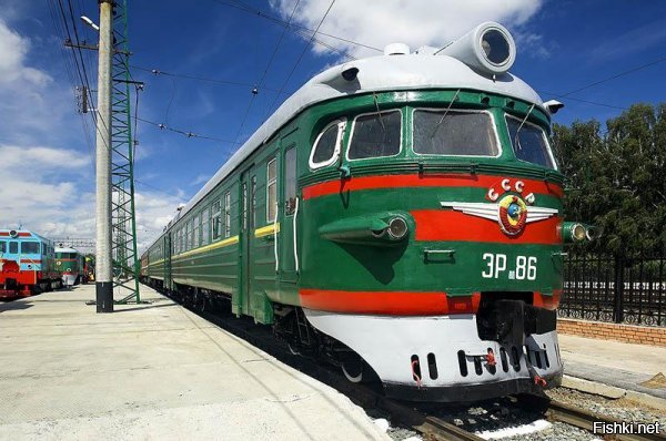Ошибешься,это рижского вагоностроительного завода электричка..