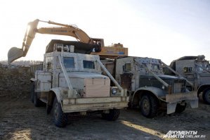 Радиоактивное озеро Карачай засЫпали.
Техника там работала очень колоритная.