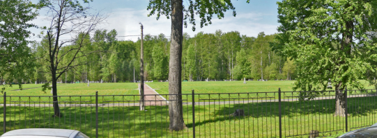 Касаемо "непротягивания шоссе".

Проспект Энергетиков в Ленинграде вели прямо через незарегистрированные захоронения Большеохтинского кладбища. Это было в 1970-м году, лично помню. 

Хоронили в Блокаду, никакого учета не велось.
Кто, и сколько было захоронено - никто не знал.

Справедливости ради - потом на этом месте был поставлен мемориал.