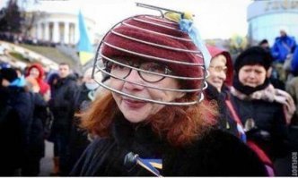 Все, убедил. Мрия не украинская, она советская.

Сала Украине, борща России!