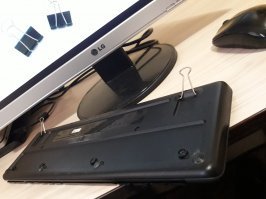 16 полезных и неожиданных примеров использования обычного канцелярского зажима