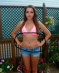 Часто вижу это фото и всегда вопрос-Что же там за талия "без" фотошопа.