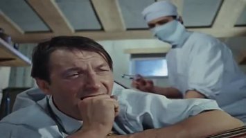 По какой причине уколы делают именно в ягодицу?