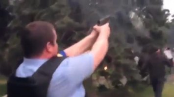 На эту фотку найдётся десяток и даже больше других. 

И не факт, что это ПС или ультрас помогают.