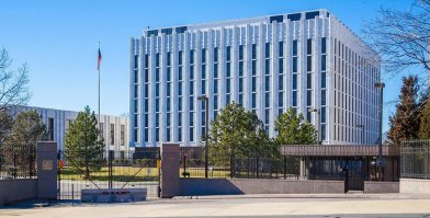 Посольство РФ в США.
Посольство США в РК.