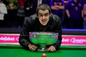 Почему сукно на бильярдном столе зеленого цвета?