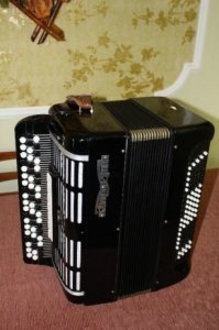 Асфальт, стены, заборы... Так пить или жить