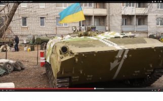 Недобитки бандеровские прячутся за спинами мирных жителей!
И даже не стесняются это демонстрировать!