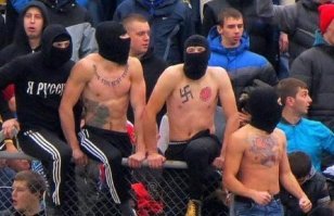 Я слышал...русские так поступают...вот ссылки, могу еще штук 500 скинуть))

- член "Бойцовского клуба" во Владивостоке ЗАРЕЗАЛ вступившегося за девушку мужчину 

- в донском селе ТОЛПА НАСМЕРТЬ ЗАБИЛА 22-летнего парня из-за помятых машин :

- в Ростове трое парней ЗАРЕЗАЛИ своего 20-летнего знакомого из-за банковской карты :

- Ивановский подросток ЗАРЕЗАЛ сверстника из-за девушки :

- В Рыбинске банда подростков ЗАБИЛИ НАСМЕРТЬ мужчину -

- Четверо Пермяков до смерти ЗАБИЛИ мужчину за грязь на машине 

- Житель Нижнего Новгорода НАСМЕРТЬ ЗАБИЛ прохожего за пачку сигарет 

- массового убийства в Челябинской области, преступник славянской наружности ЗАРЕЗАЛ четверых взрослых и ребенка ://

- в Курской области, молотком и ножом трое преступников УБИЛИ вначале 91-летнюю женщину а потом ее 78 летнюю родственницу 

- В Первоуральске группа людей НАСМЕРТЬ ЗАБИЛА НОГАМИ 
15-летнего подростка. 

- В Новосибирской области, четверо подростков НАСМЕРТЬ ЗАБИЛИ ПАЛКАМИ односельчанина :