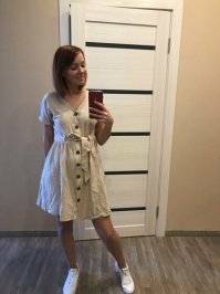 На таких девок хоть мешок, хоть неглаженное, хоть грязное надевай... Всё равно выглядит неплохо