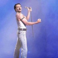 Ходят слухи, что пробовался, но не прошел пробы))))))