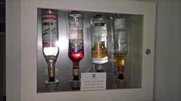 Бесплатный мини-бар. Очень удобно...