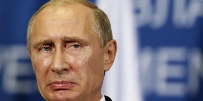 Если взять видеозапись любого человека, то всегда можно выбрать кадр, выставляющий человека в уродливом виде, хотя в жизни он выглядит нормально.