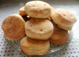 вот пышки, а то пончики.
на кутузе где бородинская панорама были бомба очередь стаяла каждый раз как их продавали.