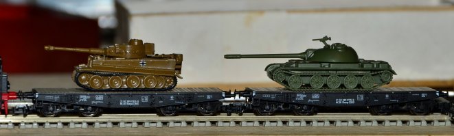 1/144 (китай )и 1/120 Сравнение для использования в ж/д моделизме.