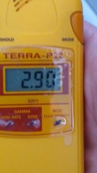 Вот. В самолете. Нормальный уровень 0.07 - 0.15.