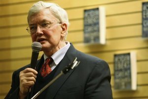 Да срали мы все вместе с высокой колокольни жидким калом на твое мнение!!! Фильм ПОТРЯСАЮЩИЙ!!