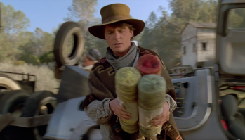 Так вот как делались те поленья, от которых трубу у паровоза снесло