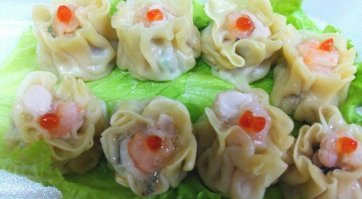 Умеет конечно, из пельменей.