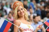 Вижу даму в накокошнике - и всё, только этот образ и всплывает! :)