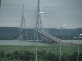 Франция Нормандия забираться нужно на полных оборотах , четыре раза его проезжал