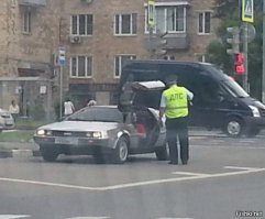 Автомобиль эпохи: легендарные и нестареющие DeLorean DMC-12