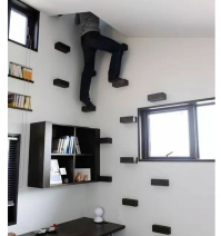 Вот если сделать, чтоб ступеньки выдвигались-прятались в стену случайным образом, подъём на второй этаж превратится в незабываемое приключение.