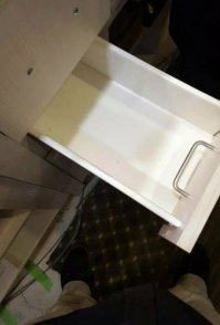 Ето специально чтоб ручки не мешели при перевозке